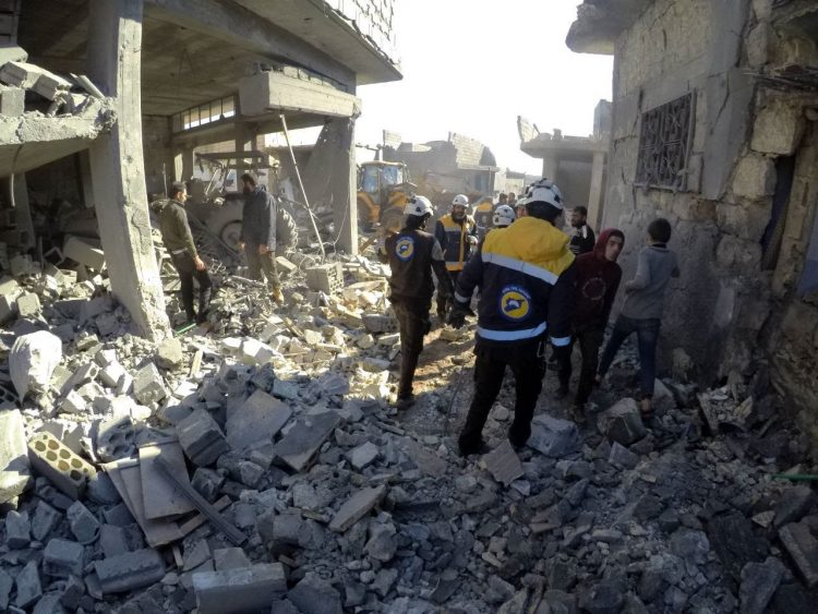 الدفاع المدني: نظام الأسد وروسيا لم يلتزما بوقف إطلاق النار وإدلب على أبواب كارثة إنسانية