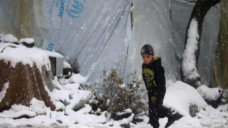 شبكة حقوقية: وفاة 167 مواطناً سورياً بسبب البرد بينهم 77 طفلاً منذ 2011