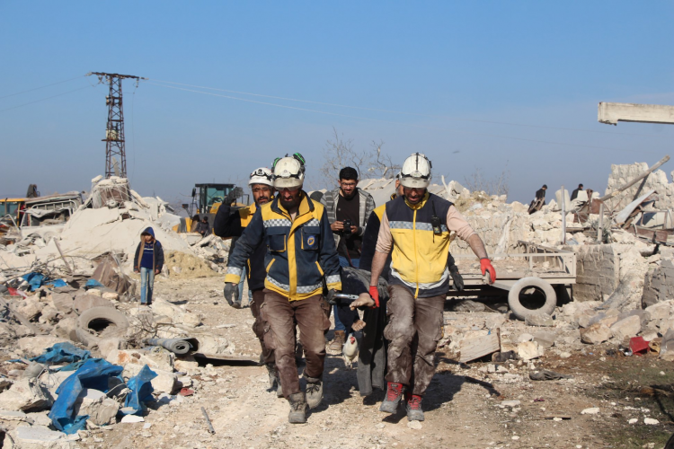 طائرات الاحتلال الروسي تقتل 16 مدنياً في "معرة مصرين" بريف إدلب