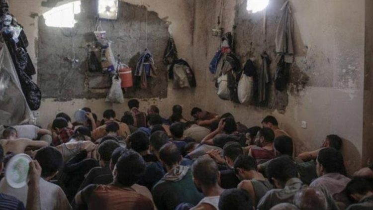 تقرير حقوقي: وباء كورونا يهدد حياة 1790 لاجئ فلسطيني في سجون نظام الأسد