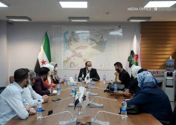 رئيس الائتلاف الوطني يجتمع مع ممثلين عن منتدى المعلمين السوريين في تركيا