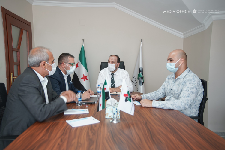 رئيس الائتلاف الوطني يجري لقاء مع ممثلين عن المجلس السوري التركماني
