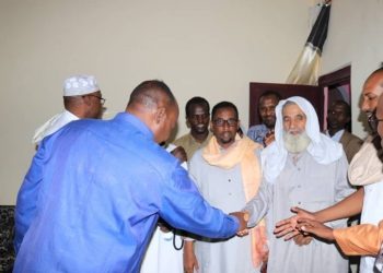 وزير الصومال الصروة السمكية