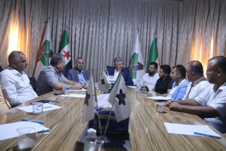 رئيس الائتلاف الوطني يلتقي ممثلين عن نقابة الأكاديميين السوريين الأحرار