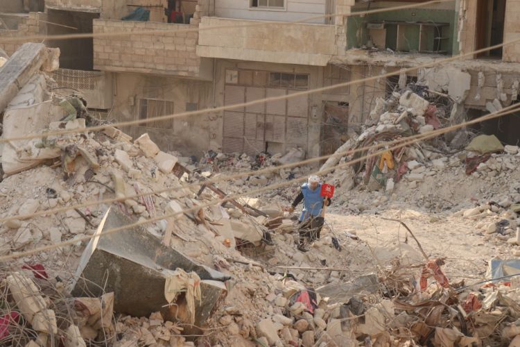 منظمة حقوقية تدعو لفتح تحقيق في تأخر دخول المساعدات الأممية لسورية وتحمل المسؤولية في وفاة مزيد من السوريين