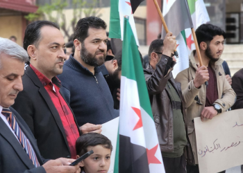وقفات احتجاجية في المناطق المحررة رفضاً للتطبيع مع نظام الأسد
