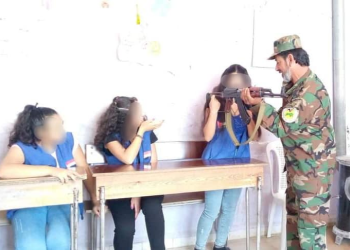أكسوي: تدريب نظام الأسد للأطفال على حمل السلاح في السويداء دليل آخر على رغبة الأسد في جعلهم جنوداً لسلطته