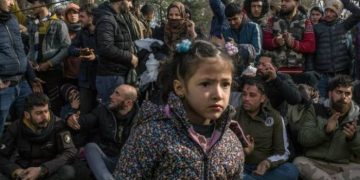 الائتلاف الوطني يجدد مناشدة الحكومات لإنقاذ السوريين العالقين في اليونان