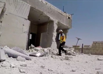 نظام الأسد يواصل قصف المدنيين في إدلب وحماة بالتزامن مع غارات الاحتلال الإسرائيلي لمناطق سيطرته
