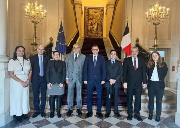 وفد هيئة التفاوض السورية يلتقي مستشار وزير الخارجية الفرنسي