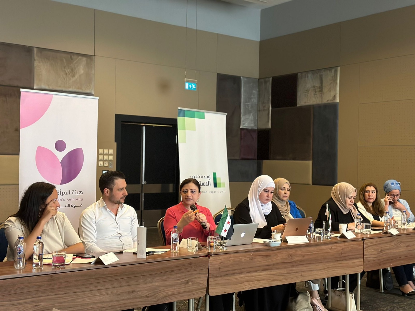 هيئة المرأة السورية تعقد اجتماعاً لها في مدينة غازي عنتاب التركية