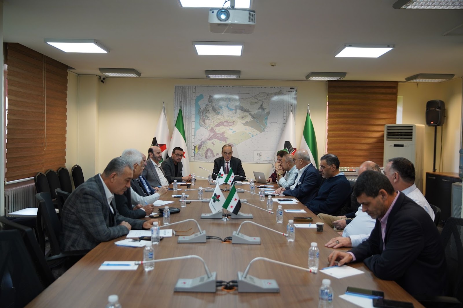 الهيئة السياسية تبحث مستجدات الأوضاع الميدانية والسياسية في الملف السوري