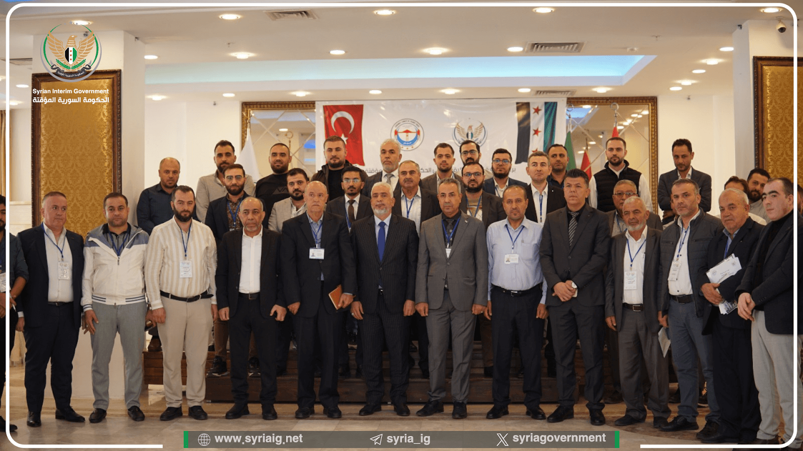 وزير المالية والاقتصاد في الحكومة المؤقتة يجتمع مع رجال أعمال سوريين في مرسين