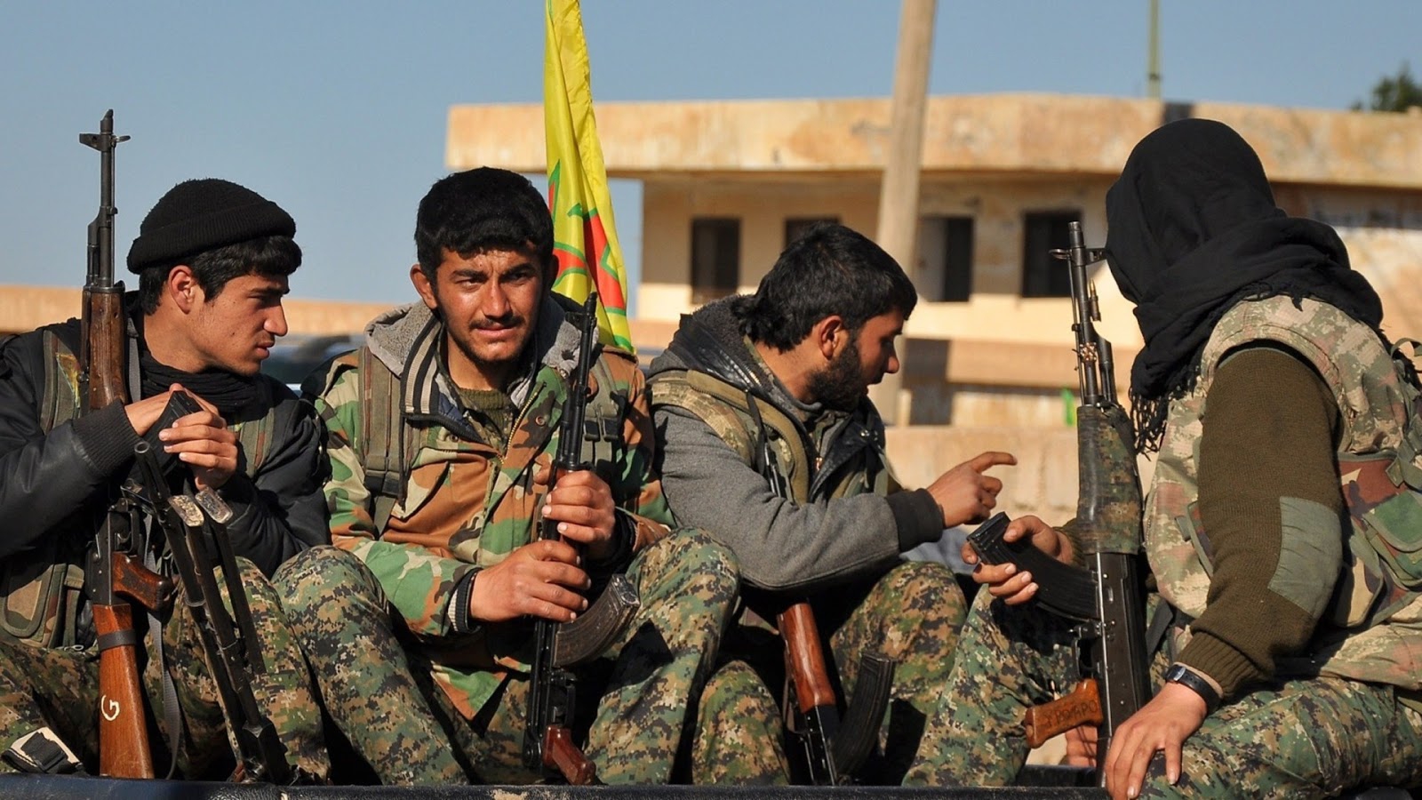 بركات: ميليشيات PYD الإرهابية تقف عقبة حقيقية أمام استعادة السيادة على جميع الأراضي السورية